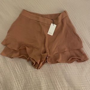 Flawless - high waisted ruffle shorts